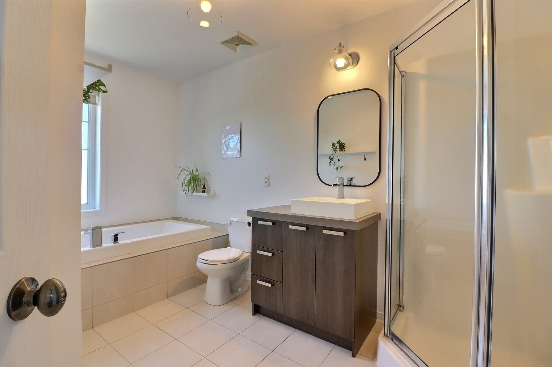 Photo - Bathroom