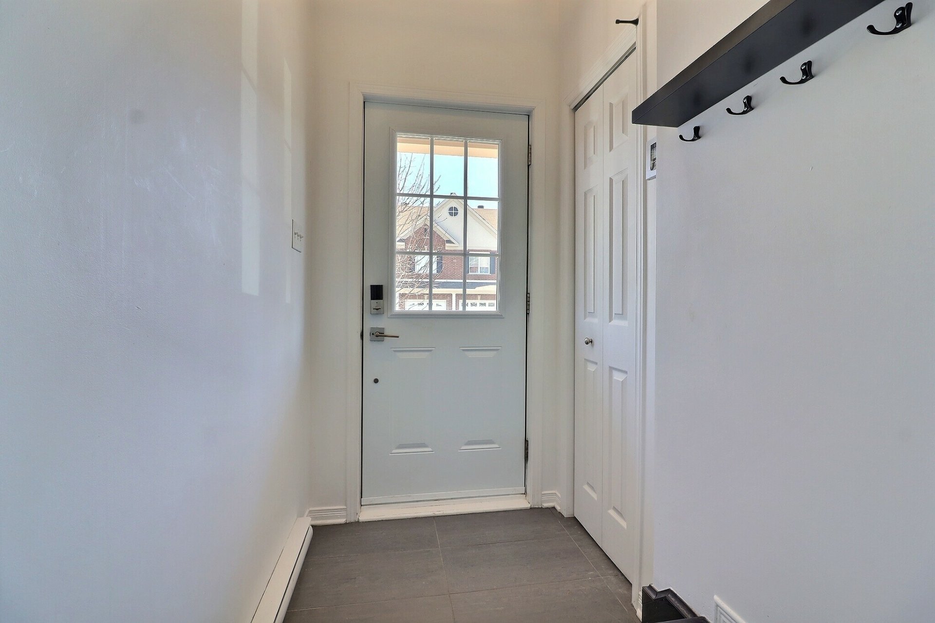 Photo - Hallway