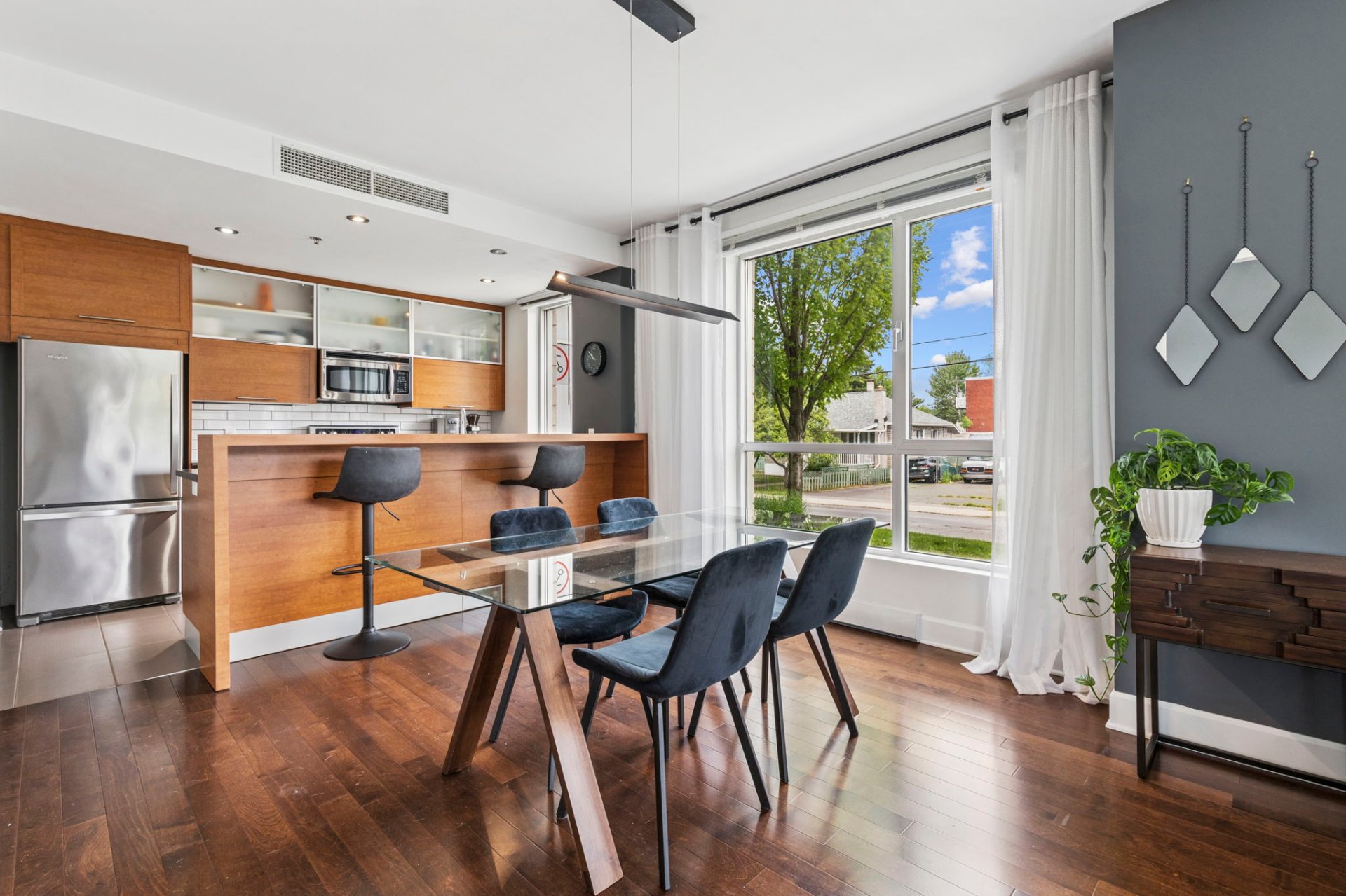 Dining room