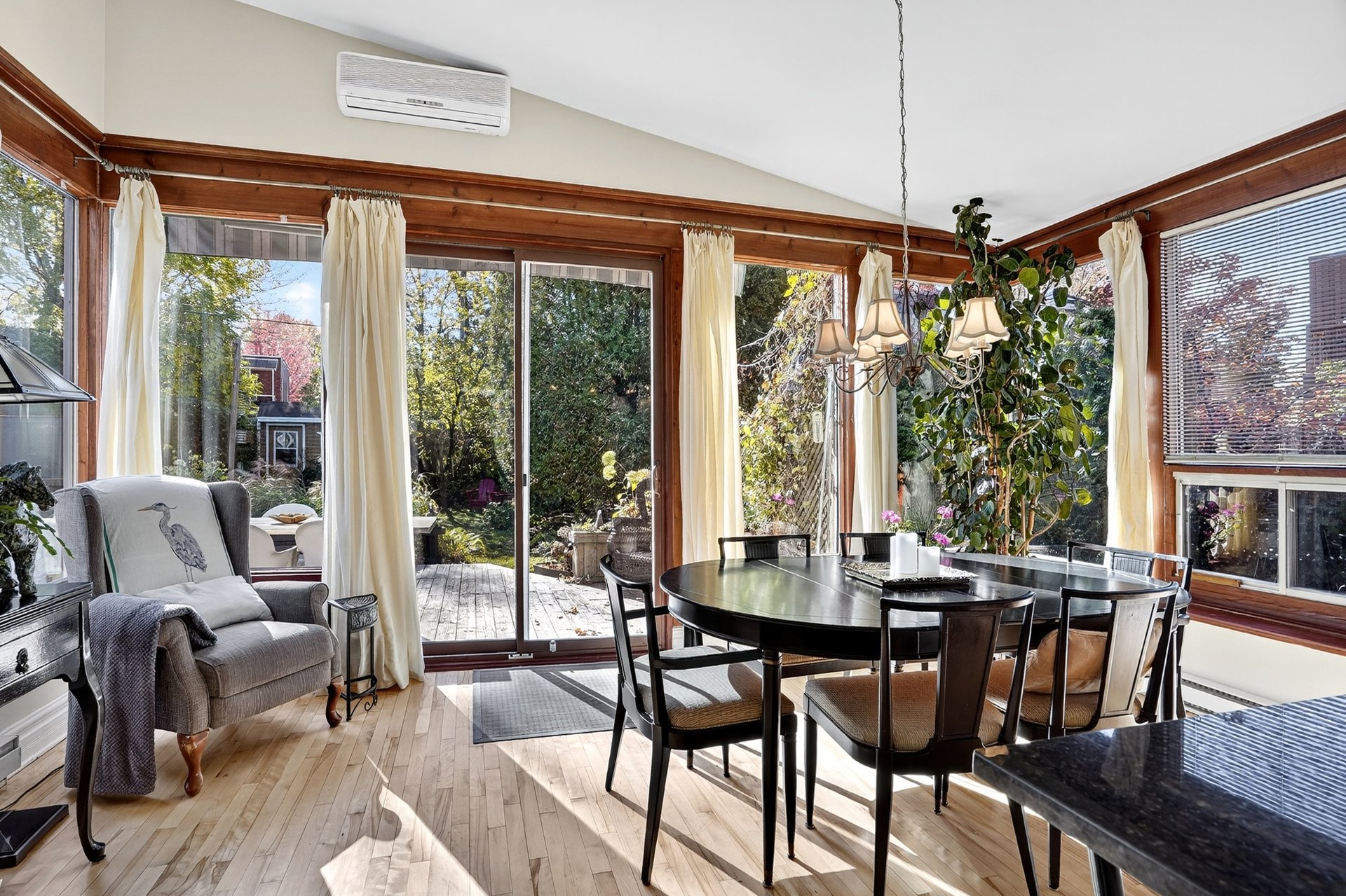 Photo - Salle à manger