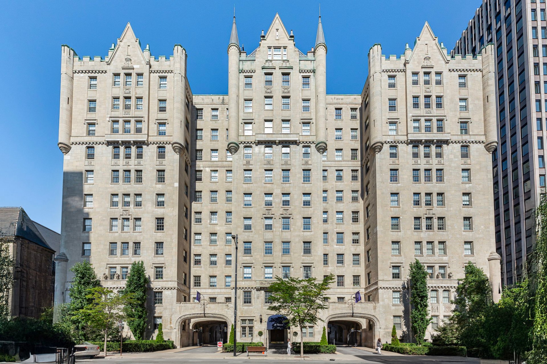 Façade