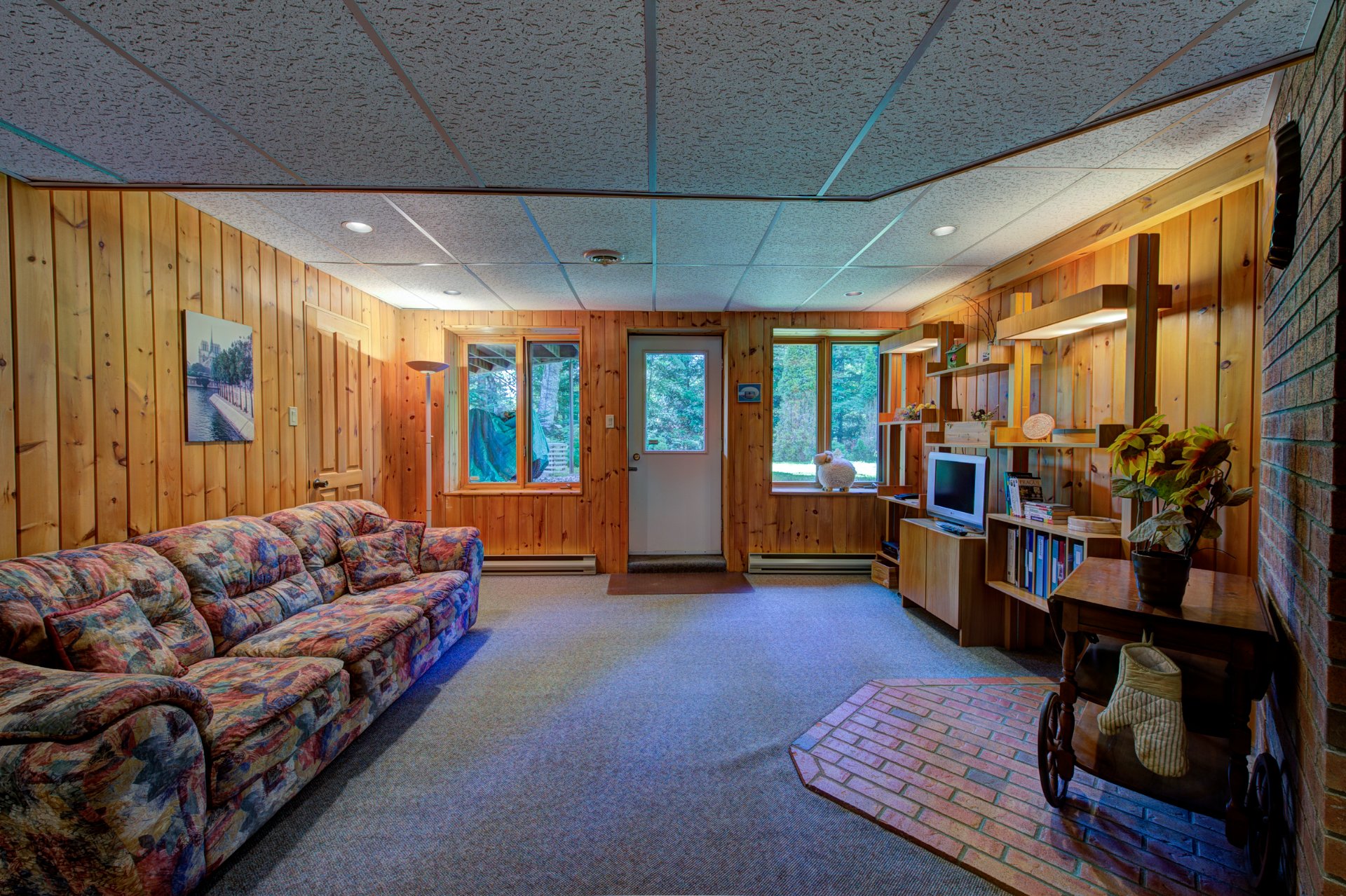 Photo - Family room