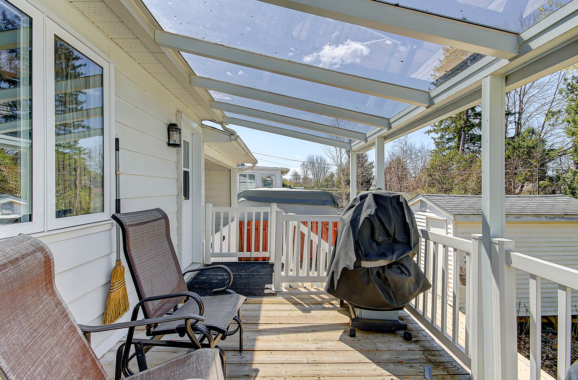 Photo - Veranda