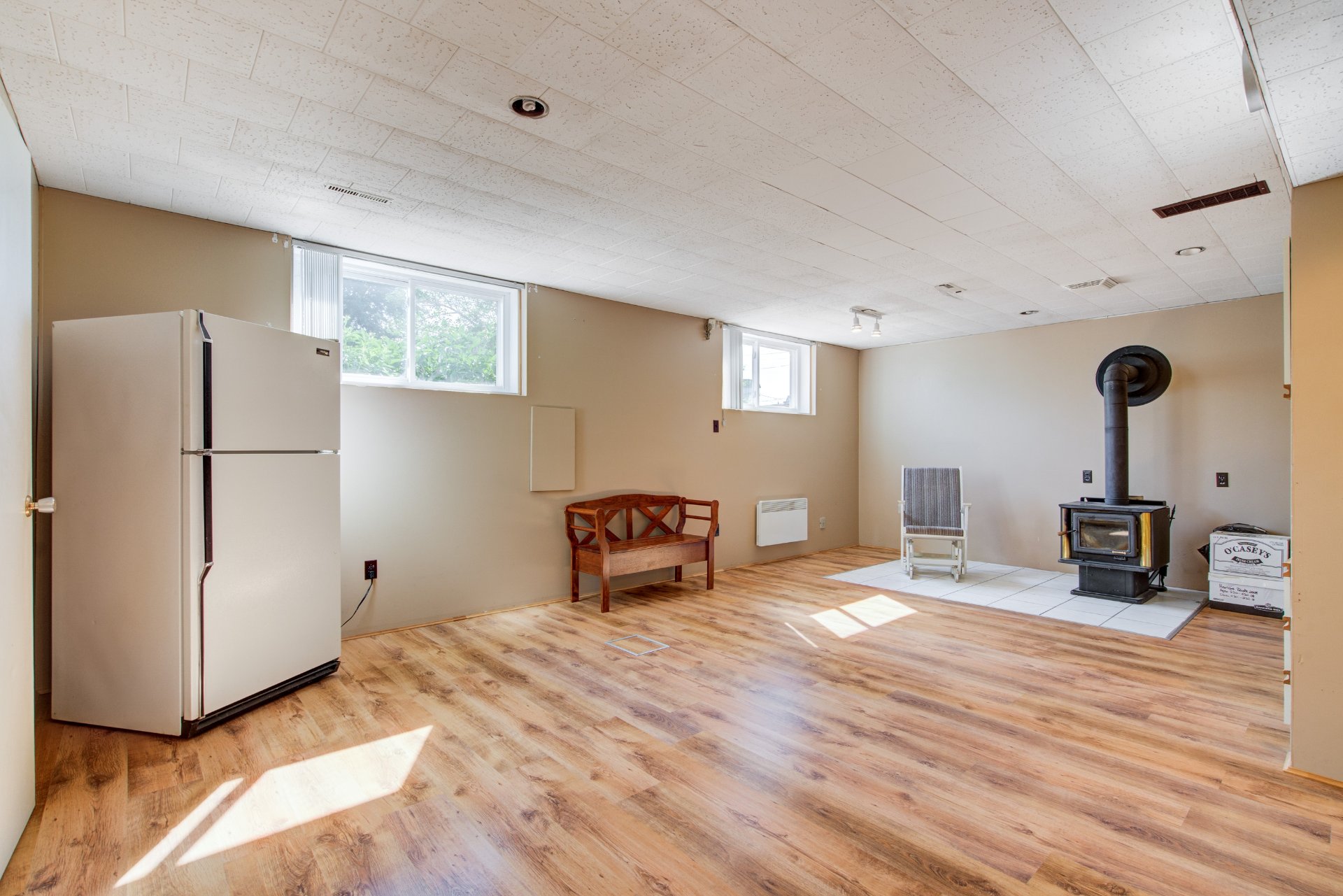 Photo - Family room