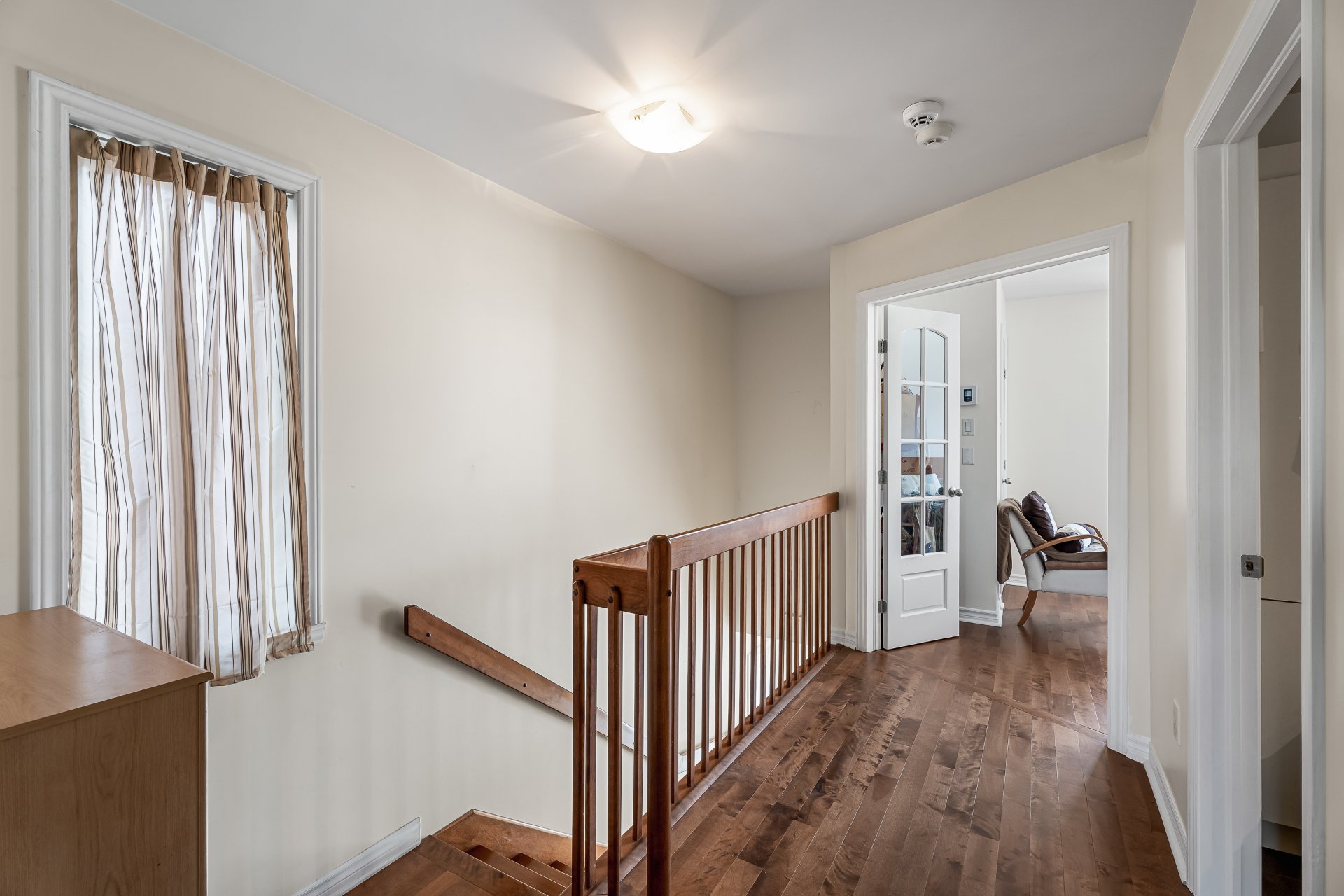 Photo - PASAGEWAY