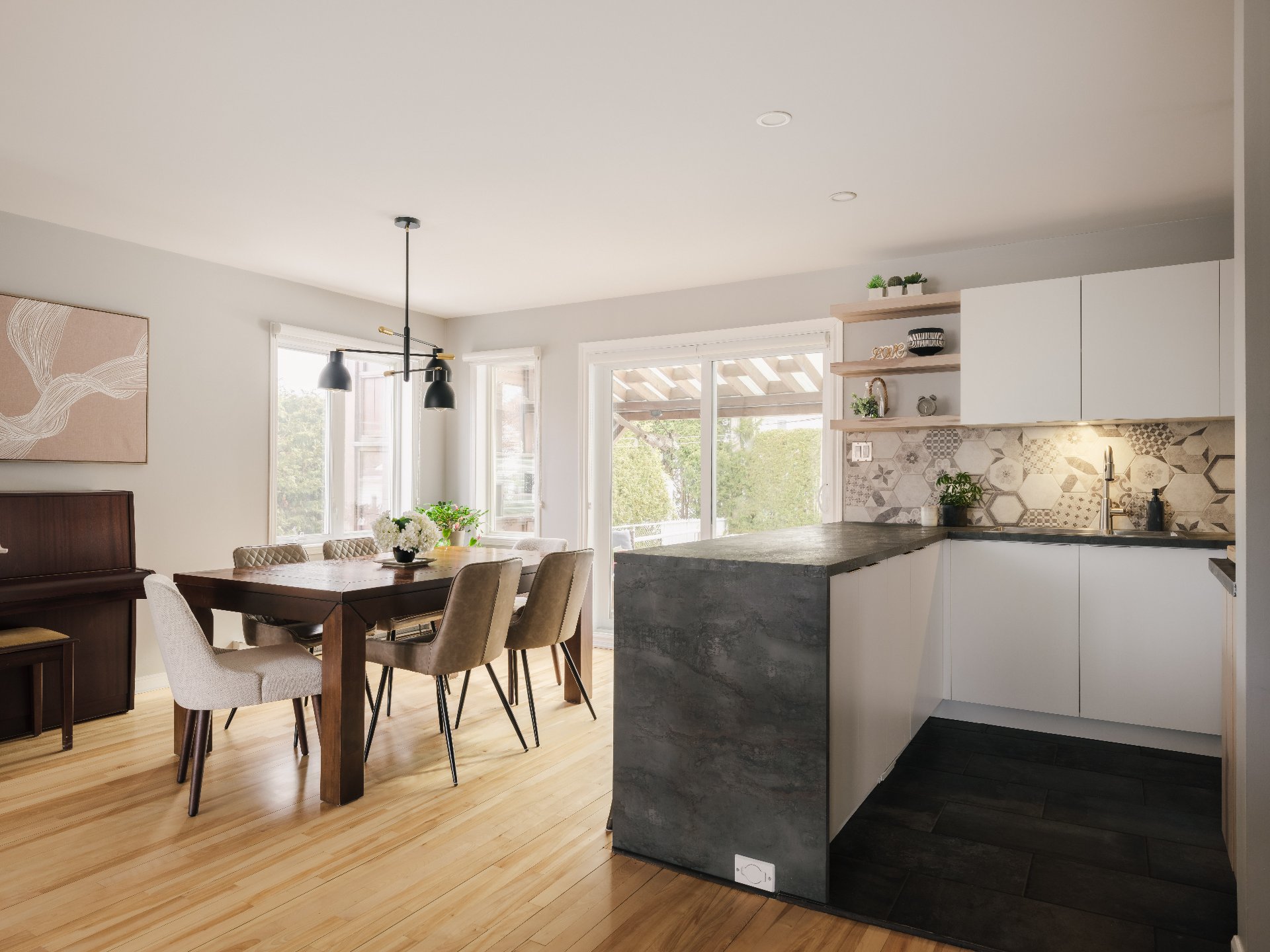 Photo - Salle à manger