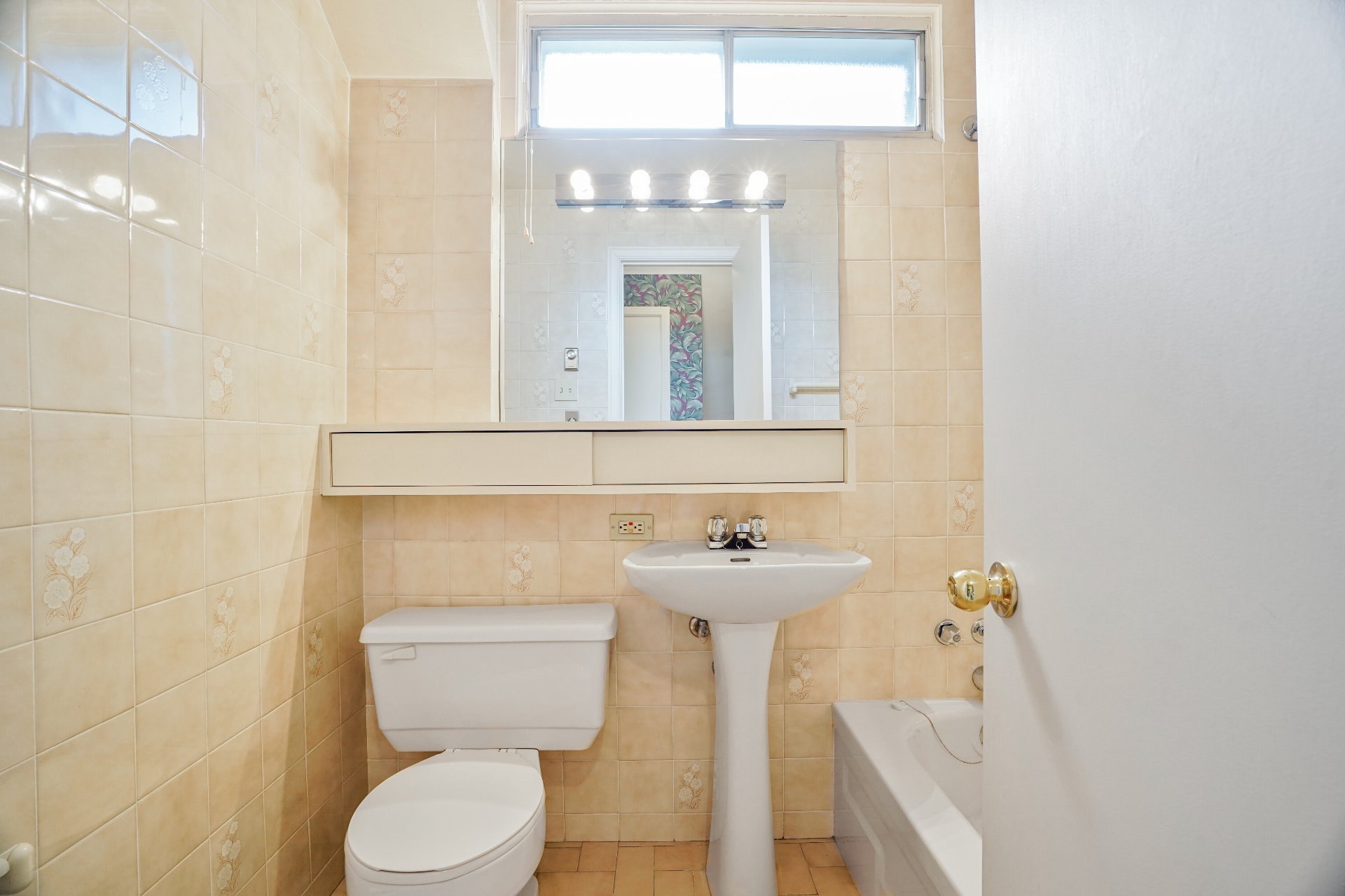 Photo - Washroom