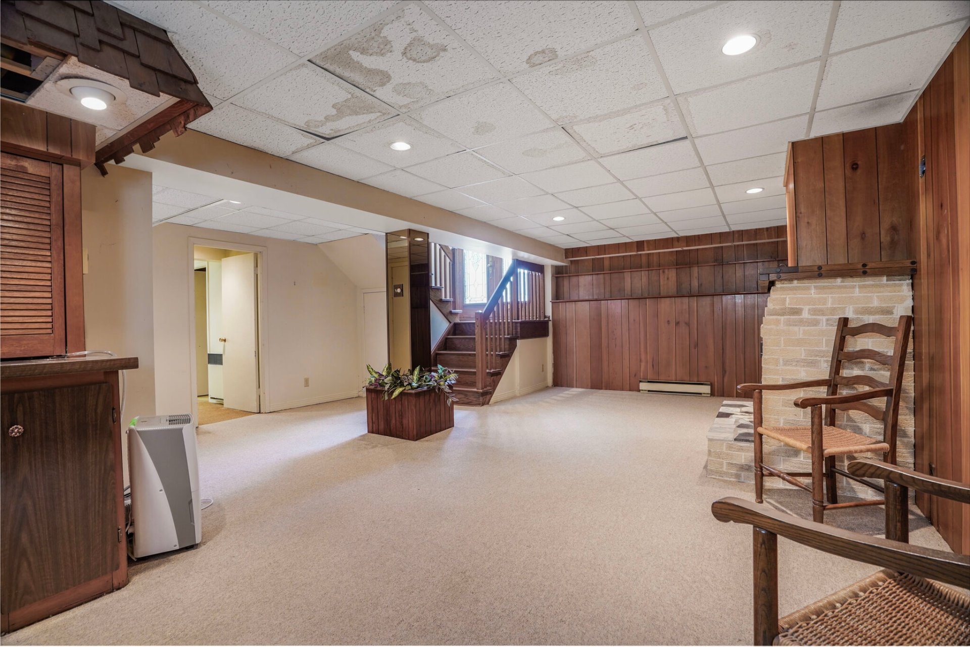 Photo - Family room