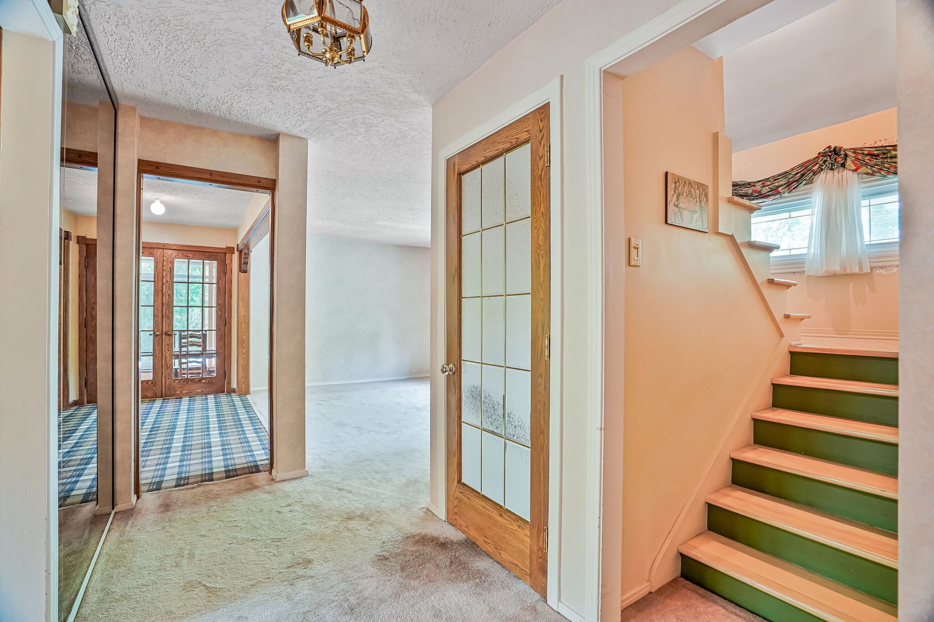Photo - Hallway