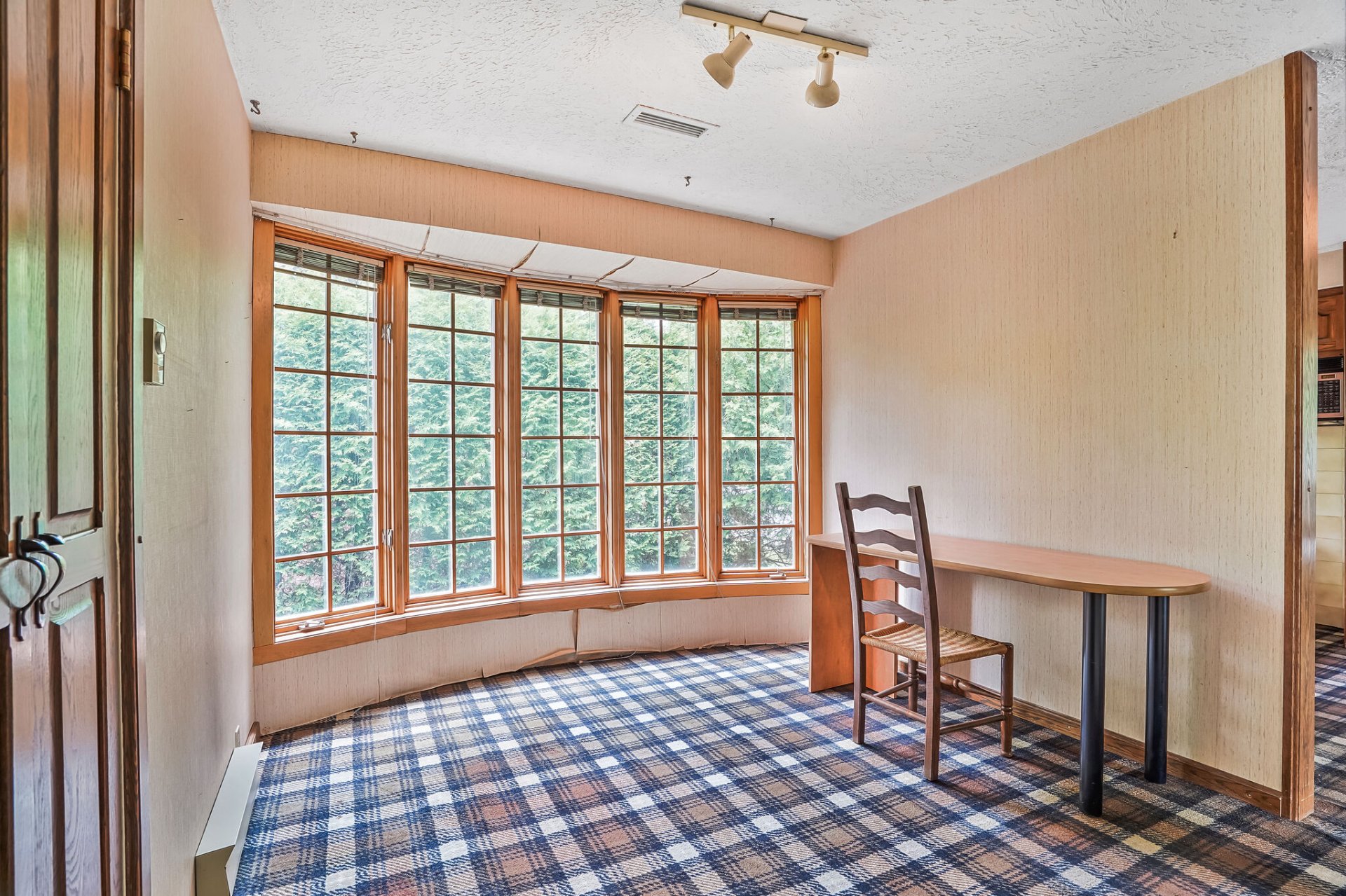 Photo - Dining room