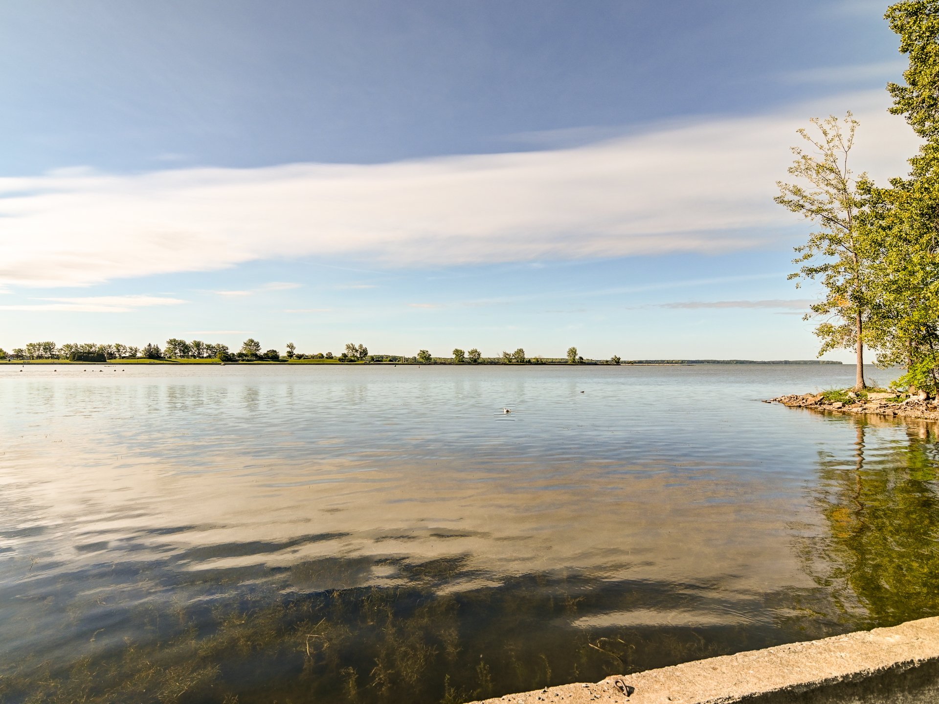 Accès au plan d'eau