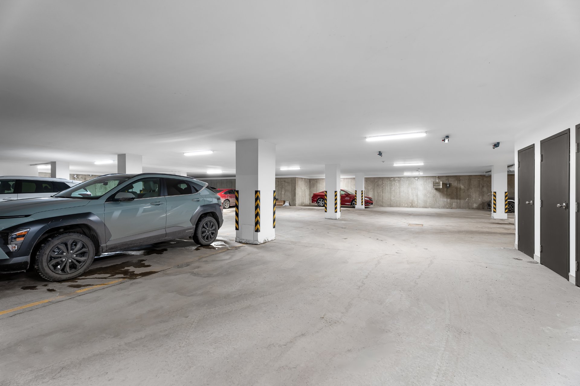 Photo - Stationnement