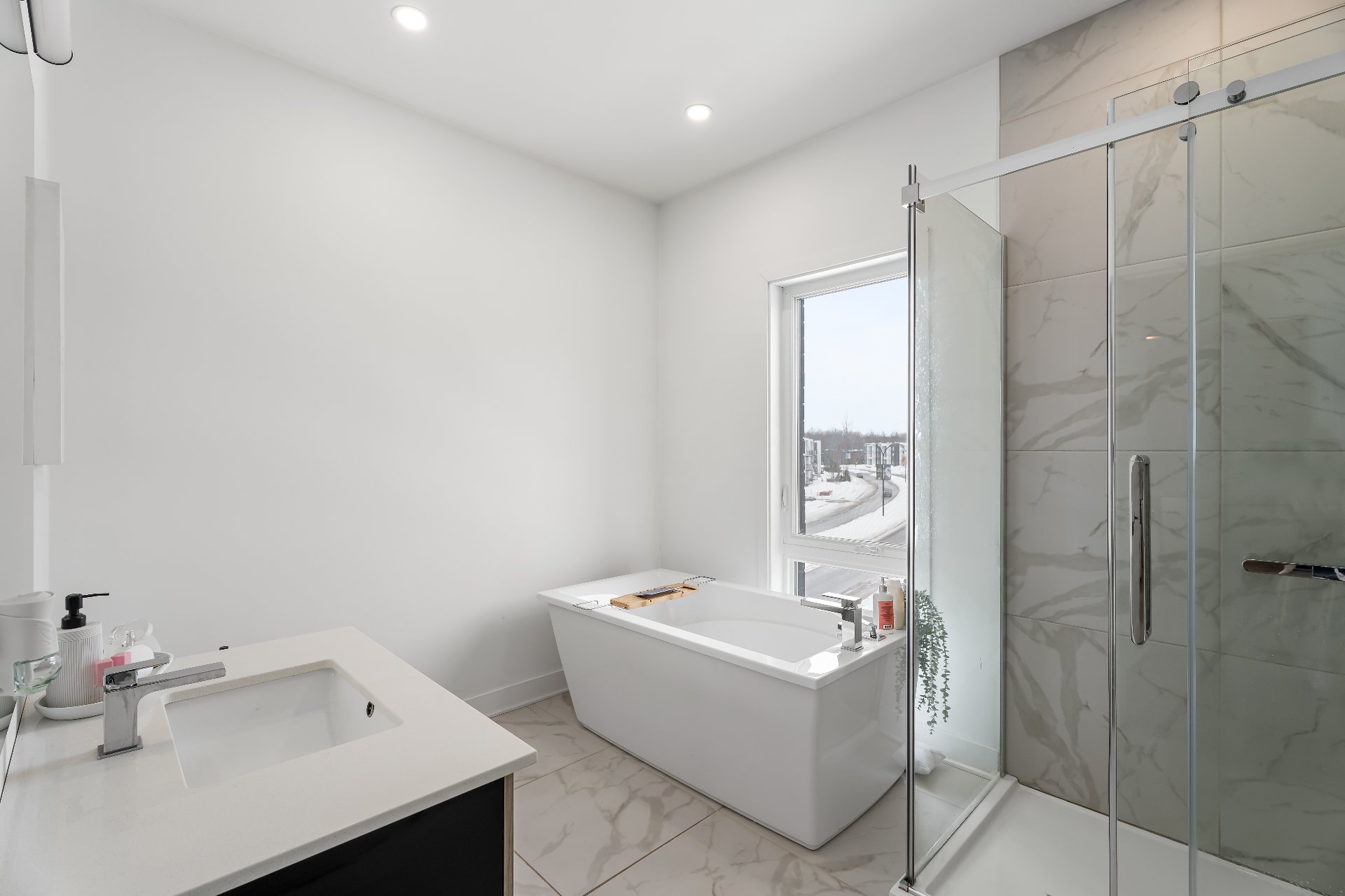 Photo - Salle de bains attenante à la CCP