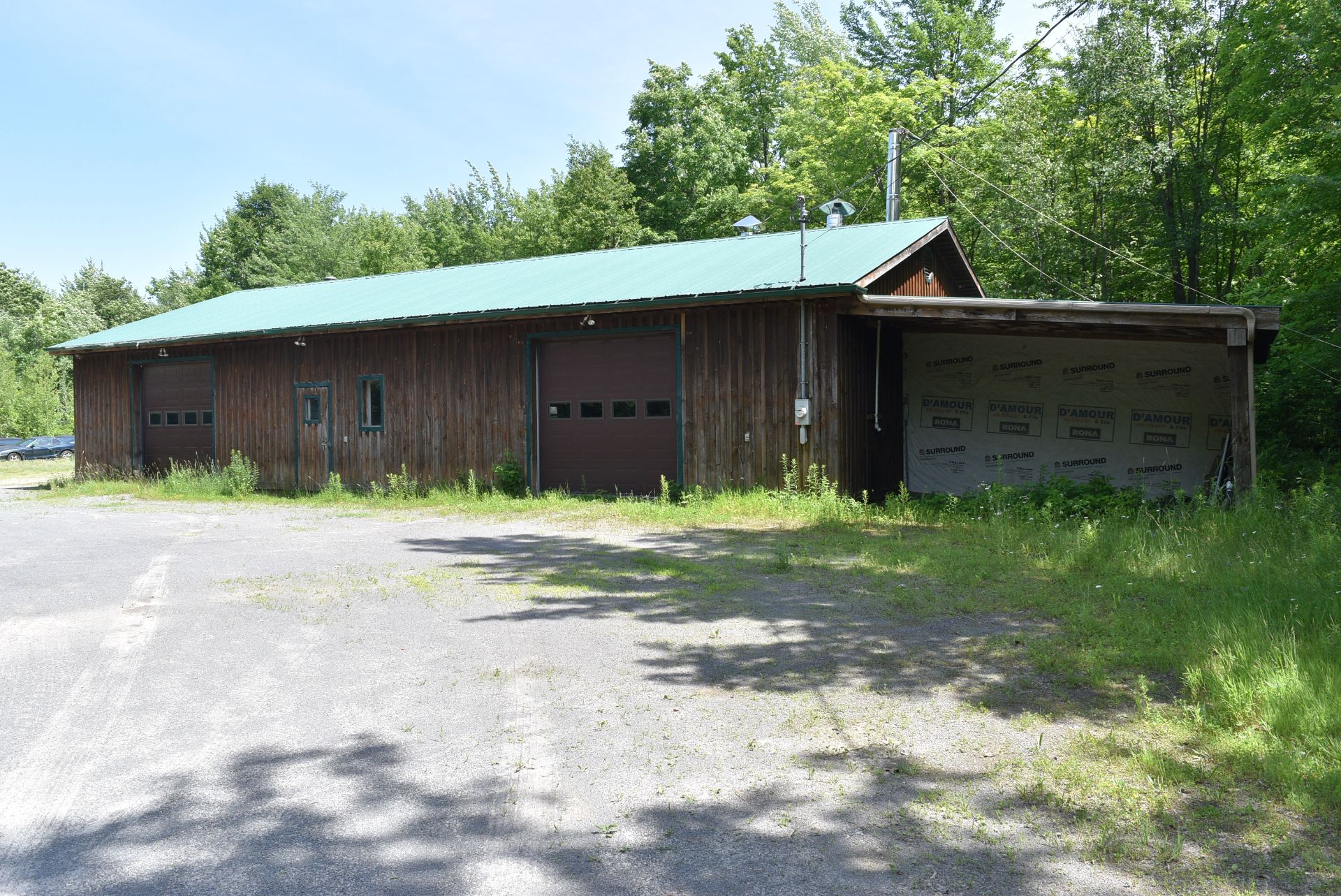 Photo - Garage
