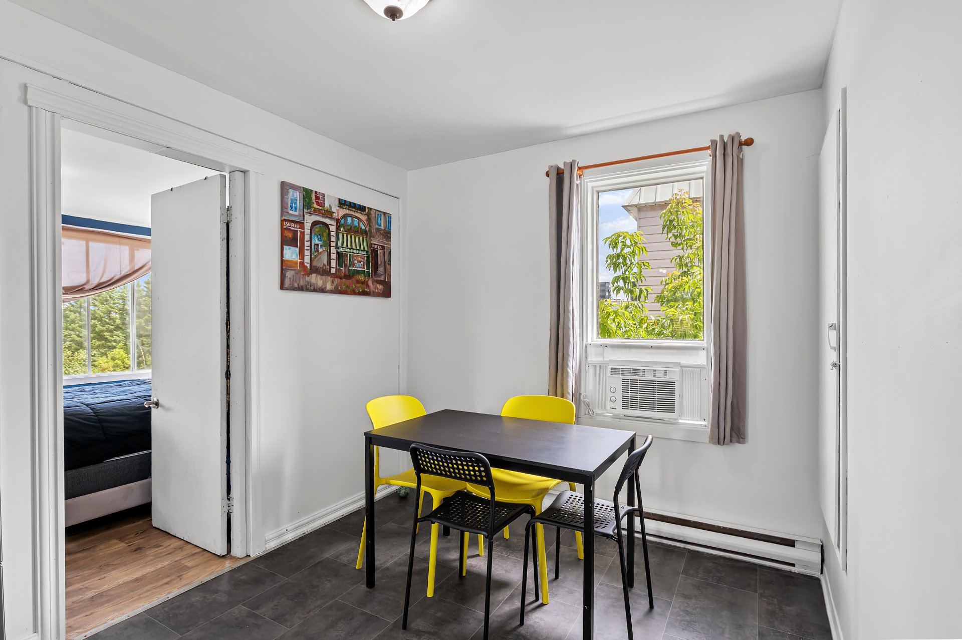 Photo - Salle à manger