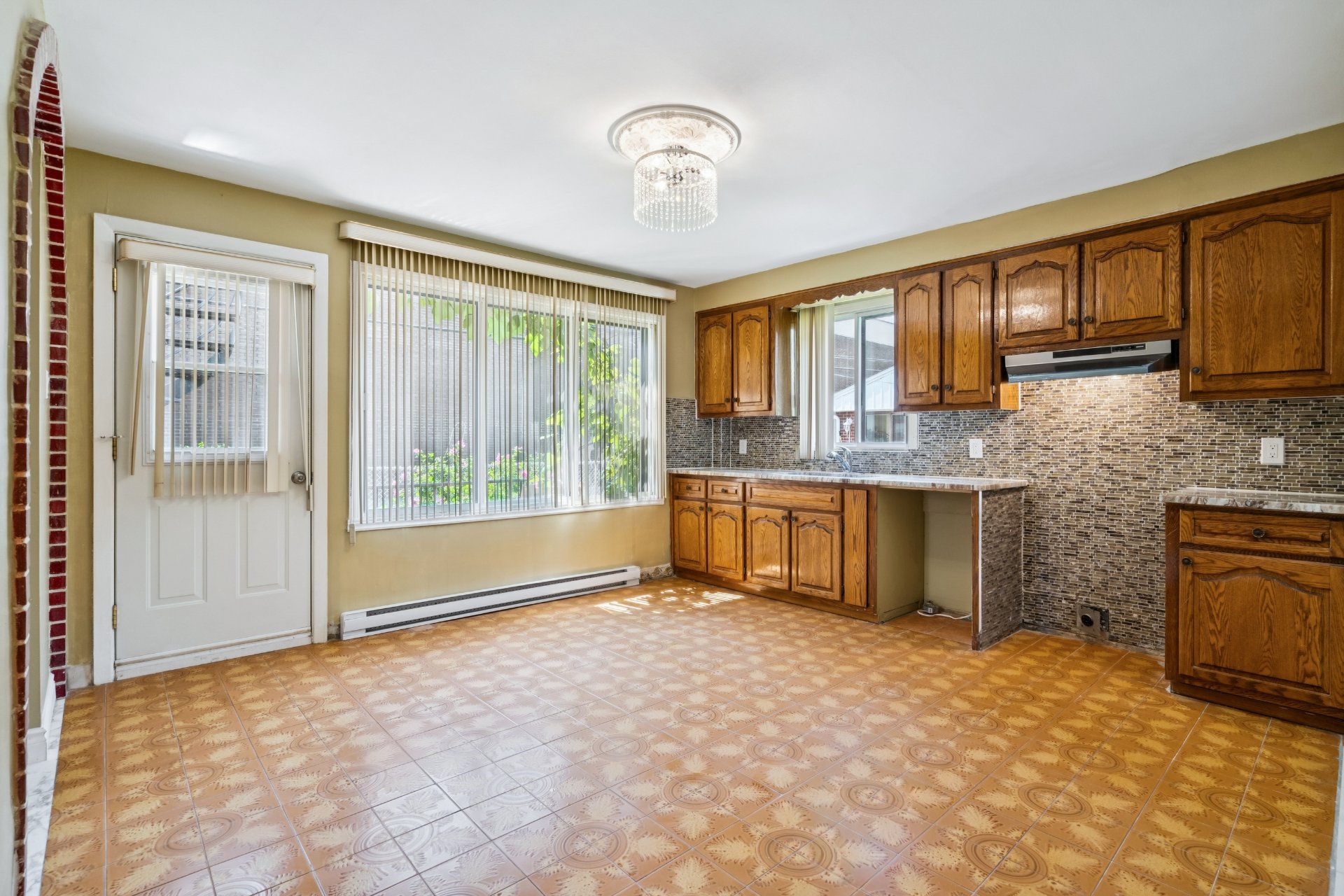 Photo - Kitchen