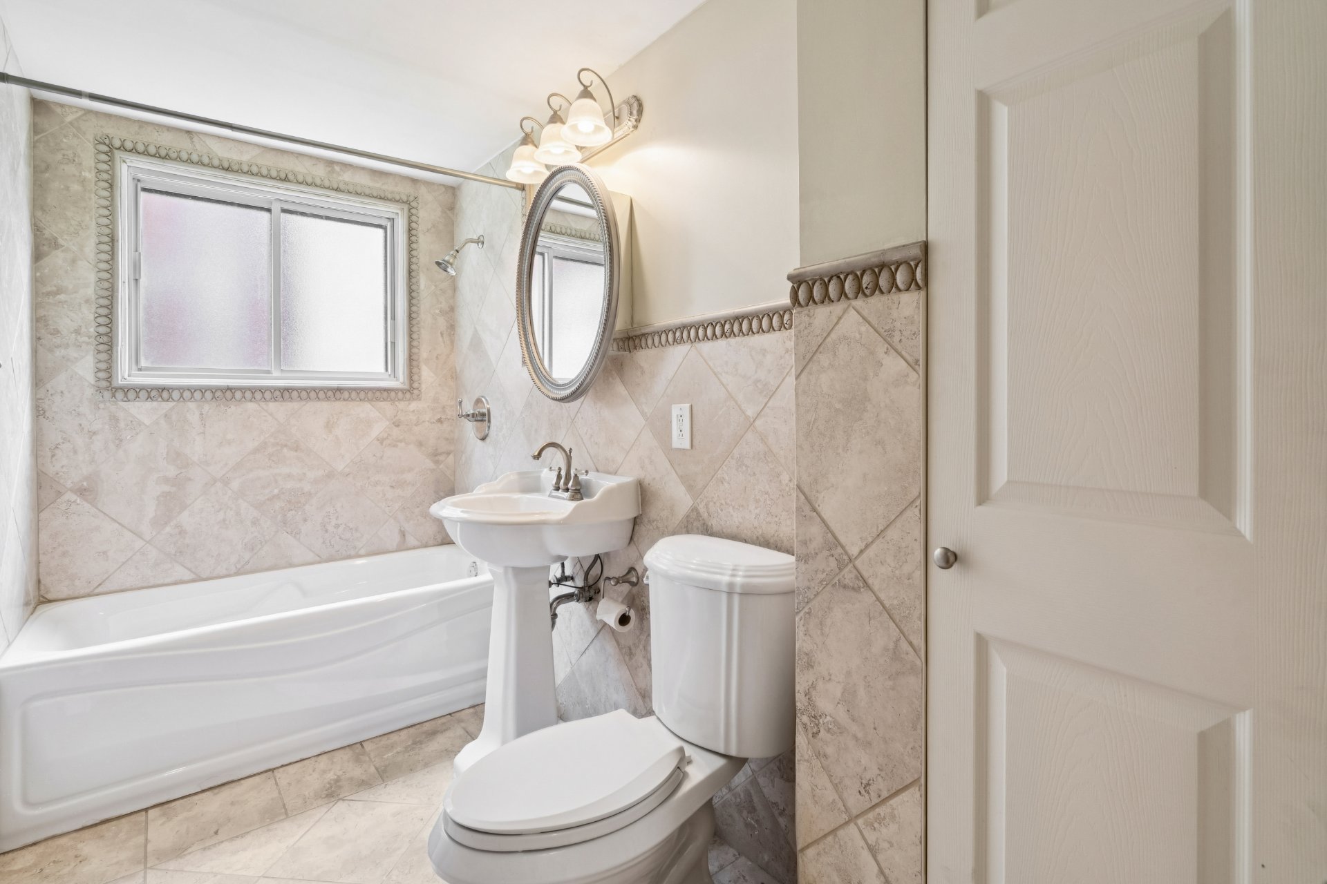 Photo - Bathroom
