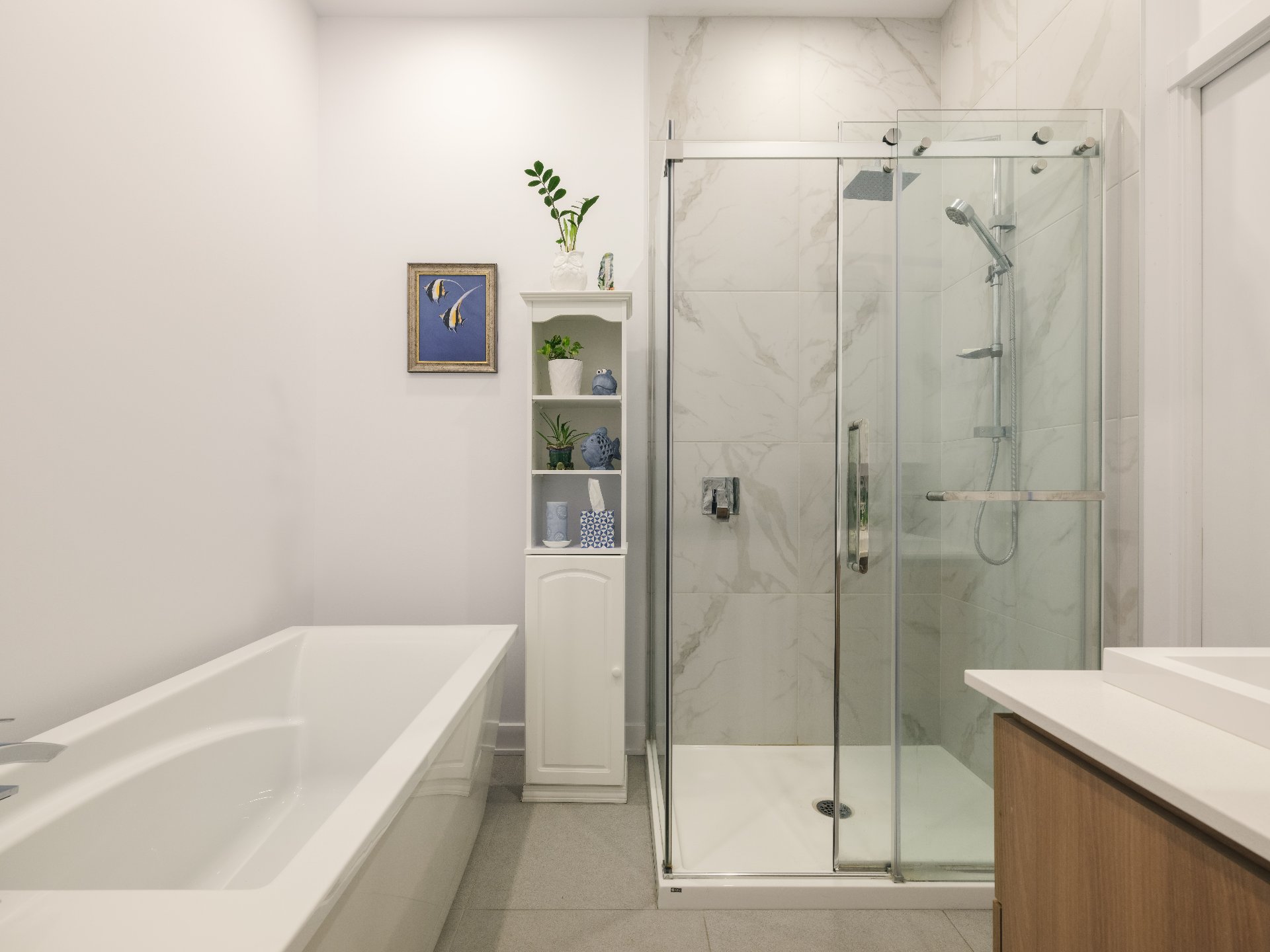 Photo - Salle de bains attenante à la CCP