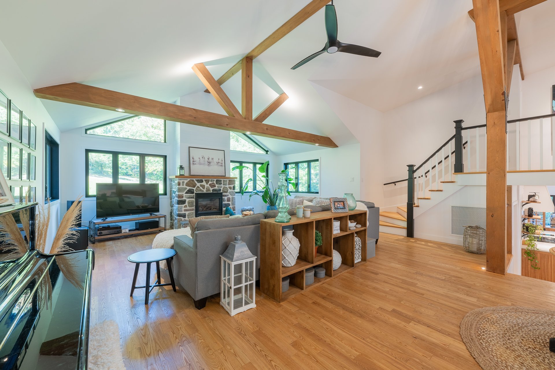 Photo - Family room