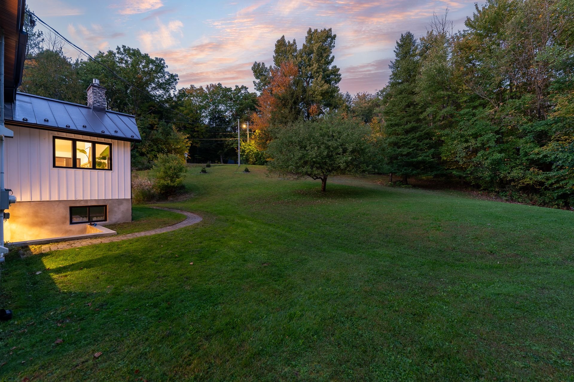 Photo - Backyard