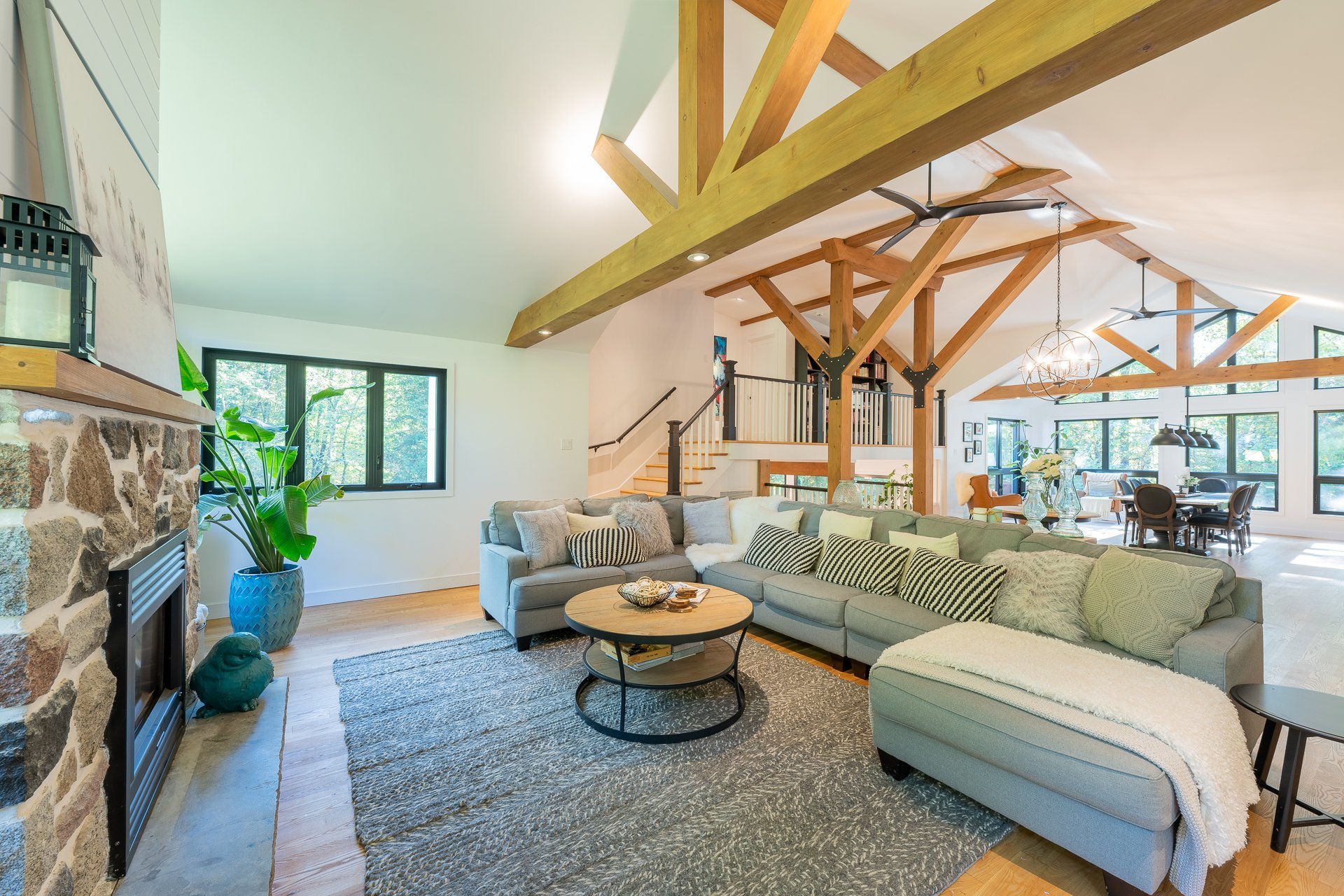 Photo - Family room