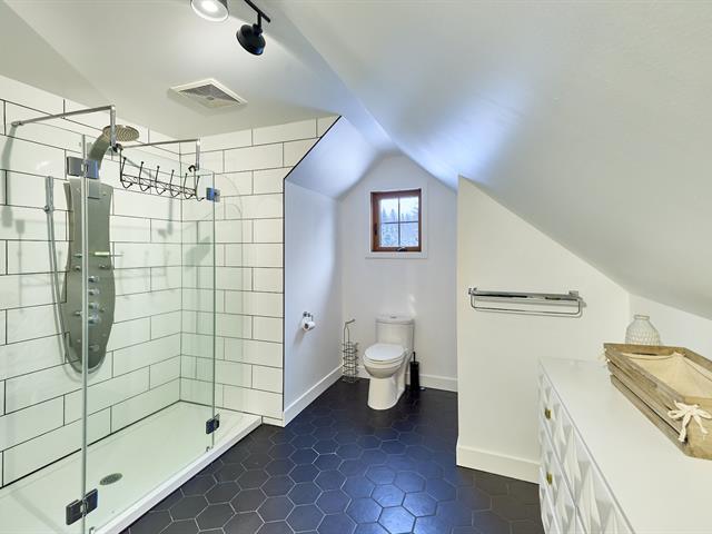 Salle de bains attenante à la CCP