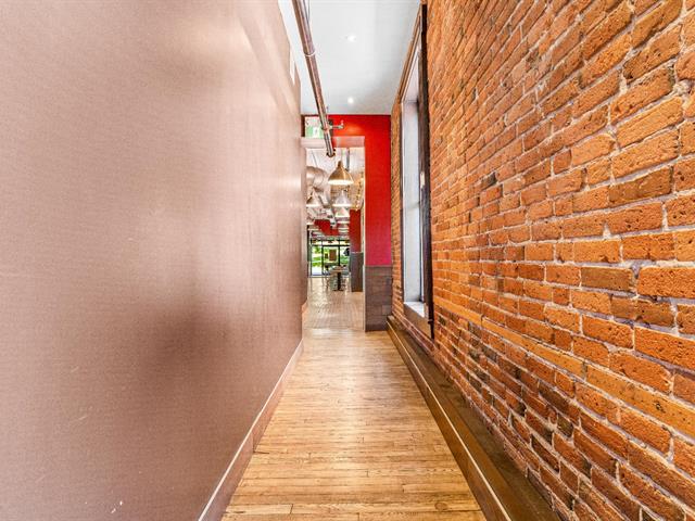 PASAGEWAY
