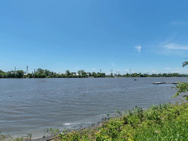 Vue sur l'eau