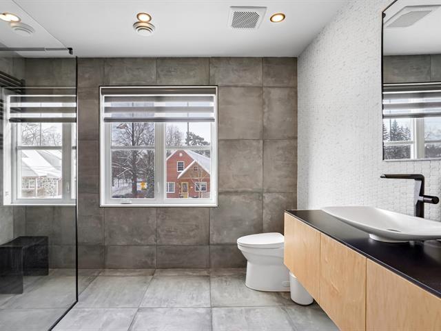 Maison à étages vendu, Montréal (Ahuntsic-Cartierville)