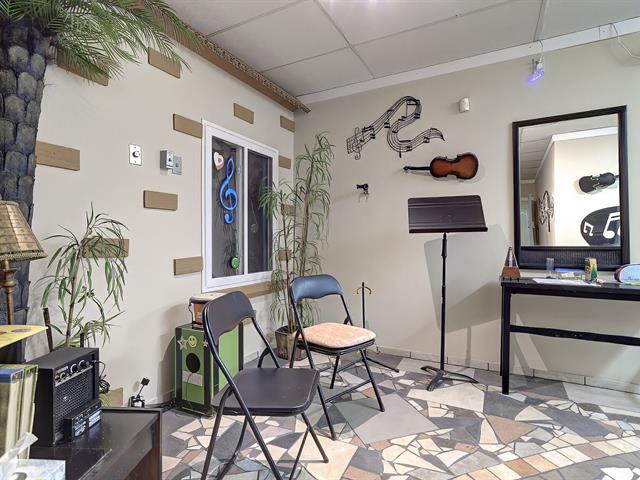 Salon