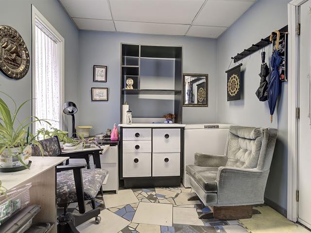 Salon