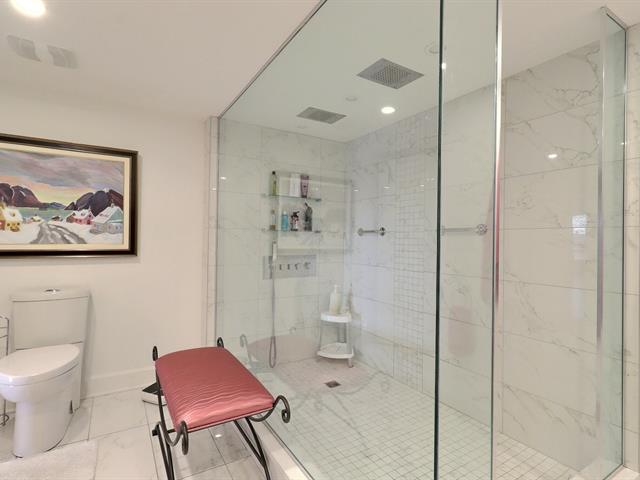 Salle de bains attenante à la CCP