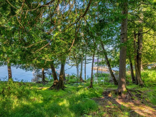 Accès au plan d'eau