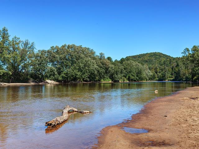 Accès au plan d'eau