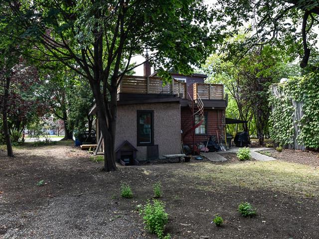 Back facade