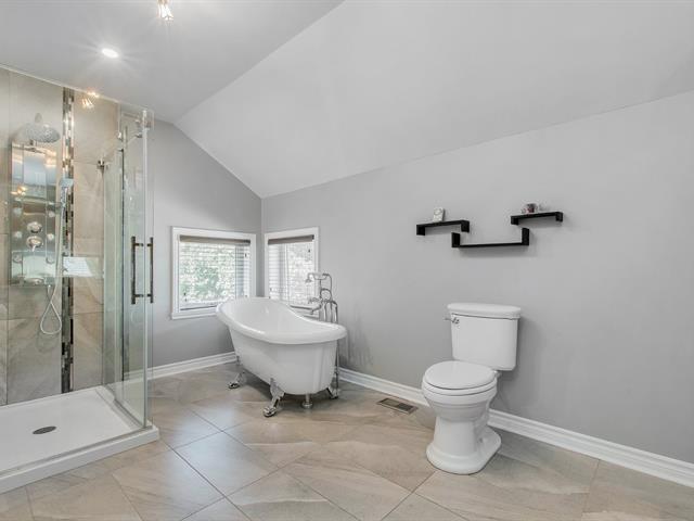 Ensuite bathroom