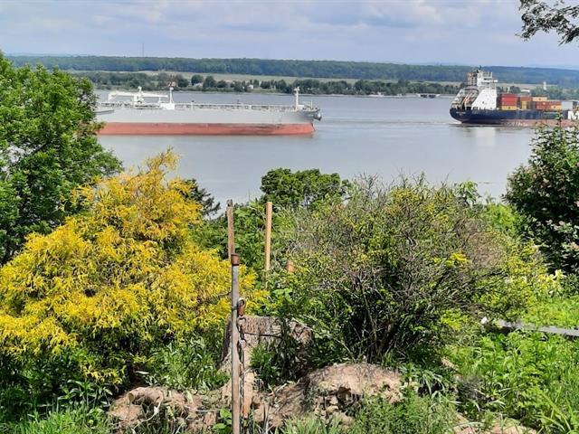 Vue sur l'eau