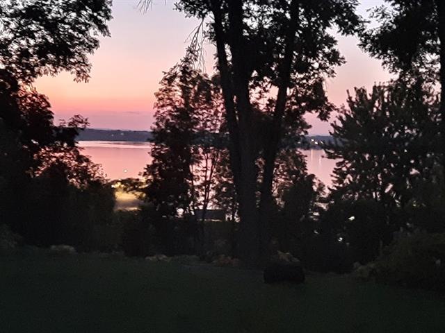 Vue sur l'eau