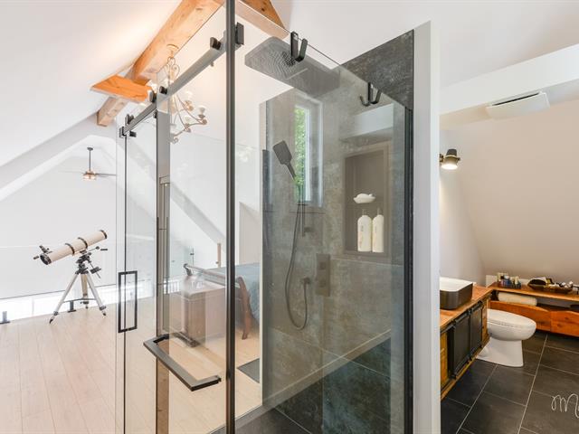 Salle de bains attenante à la CCP
