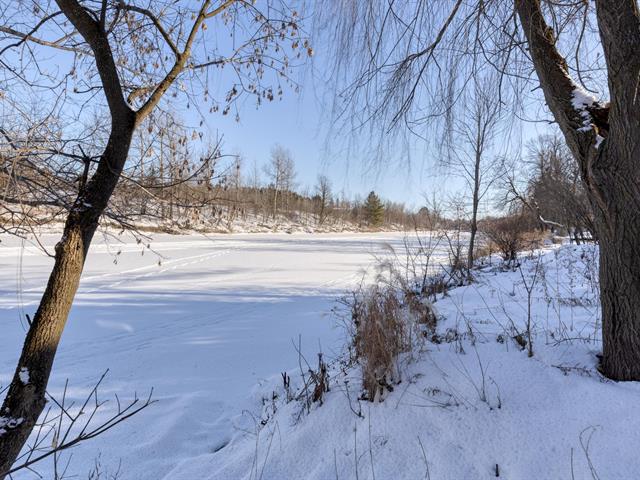 Vue sur l'eau