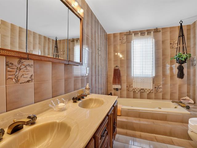 Salle de bains attenante à la CCP