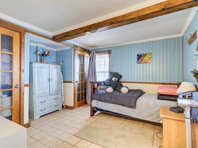 Two or more storey for sale, Mercier