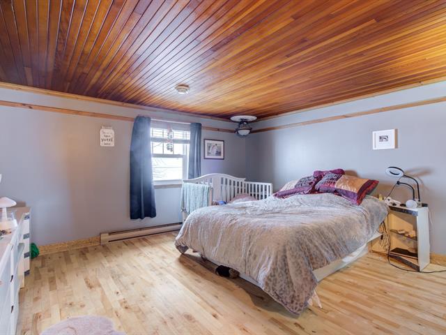 Two or more storey for sale, Mercier