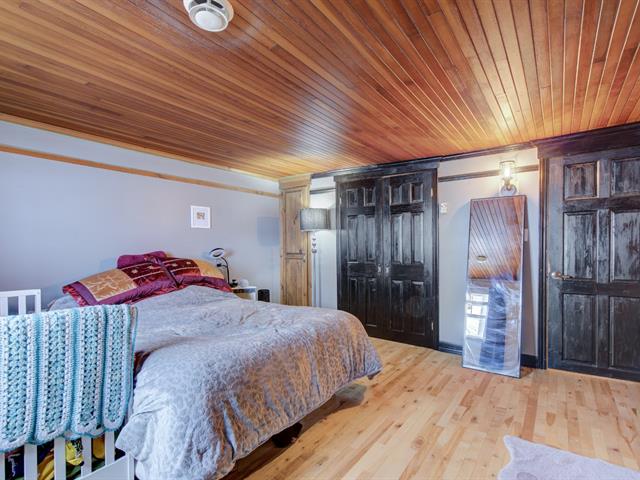 Two or more storey for sale, Mercier