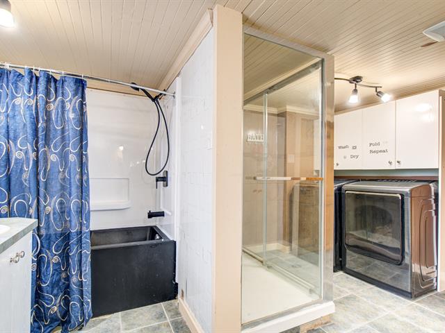 Two or more storey for sale, Mercier