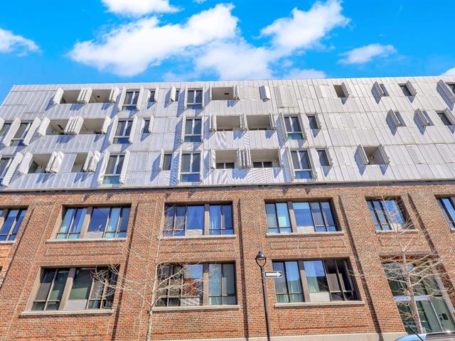 Façade
