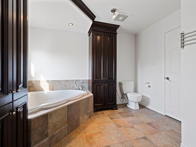 Salle de bains attenante à la CCP