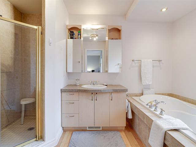 Salle de bains attenante à la CCP