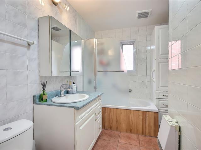 Duplex vendu, Montréal (Ahuntsic-Cartierville)