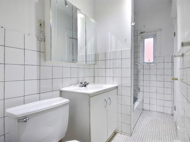 Duplex vendu, Montréal (Ahuntsic-Cartierville)